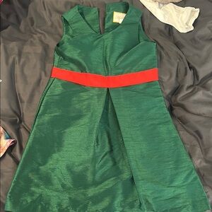 Green and Red Theater Dress with Sleeveless Design and V-Neckline